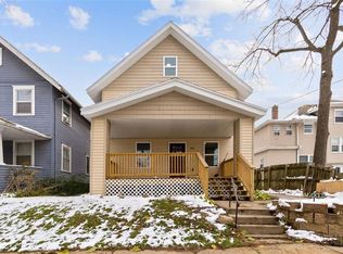 392 18th St SE, Cedar Rapids, IA 52403