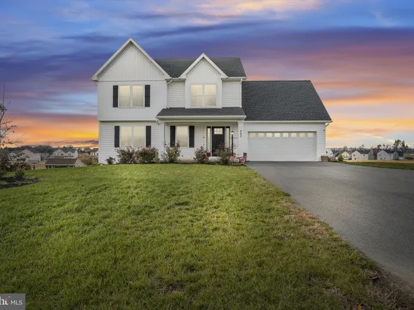 902 Southwood Dr, Shippensburg, PA 17257