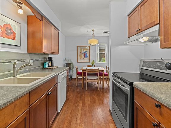 5th image of 5518 Century Ave APT 2