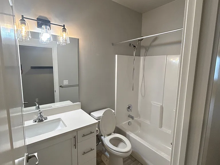 1834 S 1230 W — Photo 20