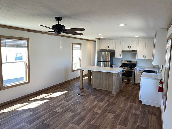 3rd image of 2101 SW 38th St #39
