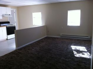 5208 Main St APT 204, Whitehall, PA 18052