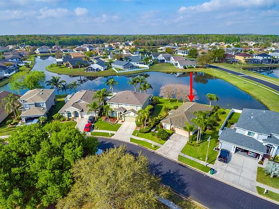3rd image of 4755 Holdsworth Dr