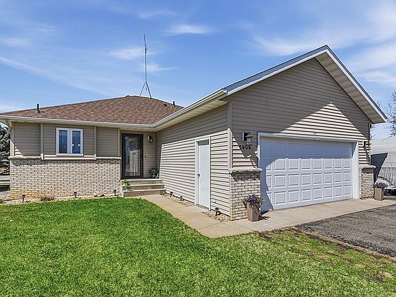 2nd image of 5909 Prairie Rose Cir