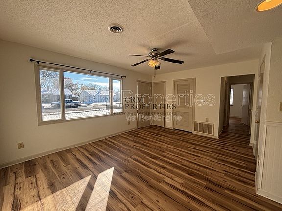 4th image of 1008 E Fischer St