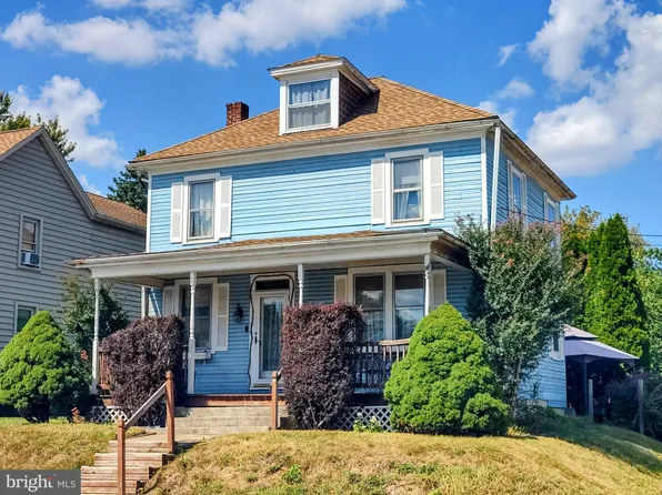 216 Charles Ave, Hanover, PA 17331