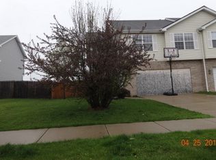 2386 Caton Crest Dr, Crest Hill, IL 60403