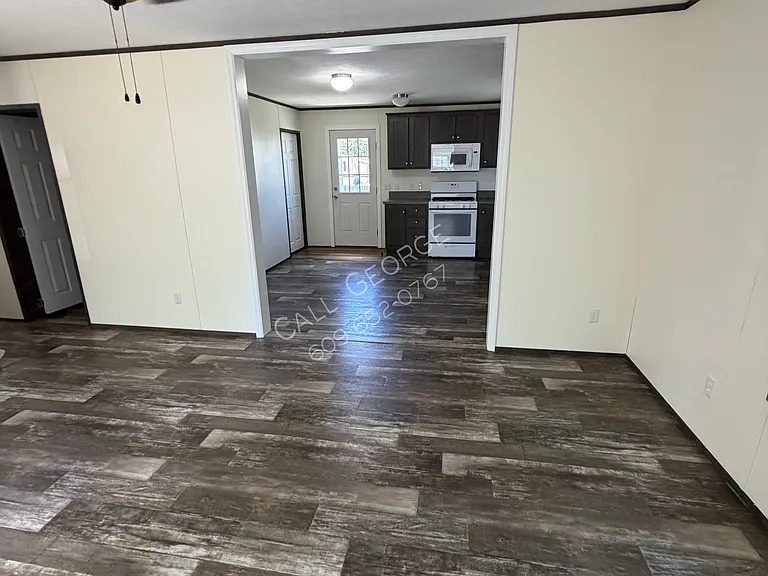 719 Pine Ave — Photo 4