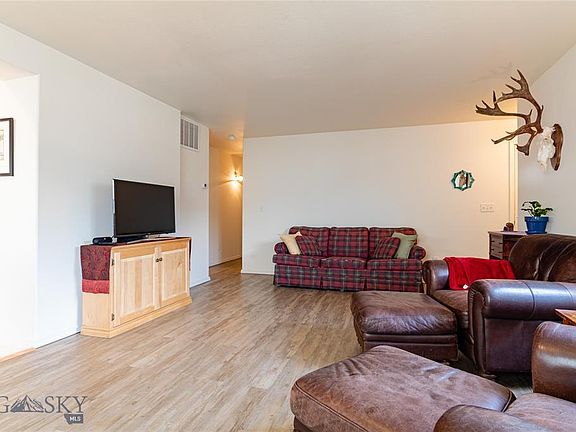 3rd image of 305 Michael Grove Ave APT D