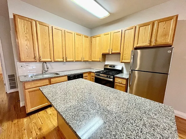 1459 N Milwaukee Ave #3A — Photo 3