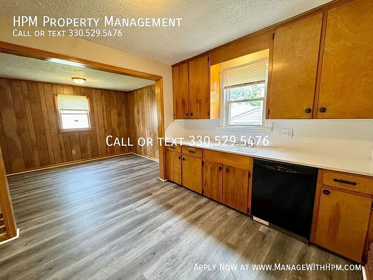 3021 Windsor Pl SW — Photo 9