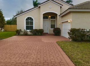 19320 SW 29th Ct, Hollywood, FL 33029