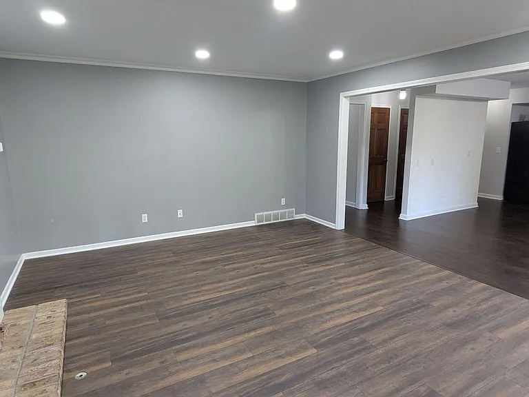 2025 Longfellow St NE — Photo 25
