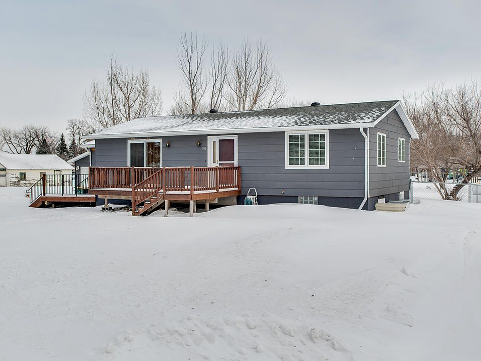 1st image of 306 1st Ave W