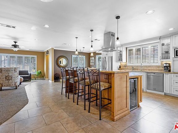 5th image of 4809 Pimenta Avenue
