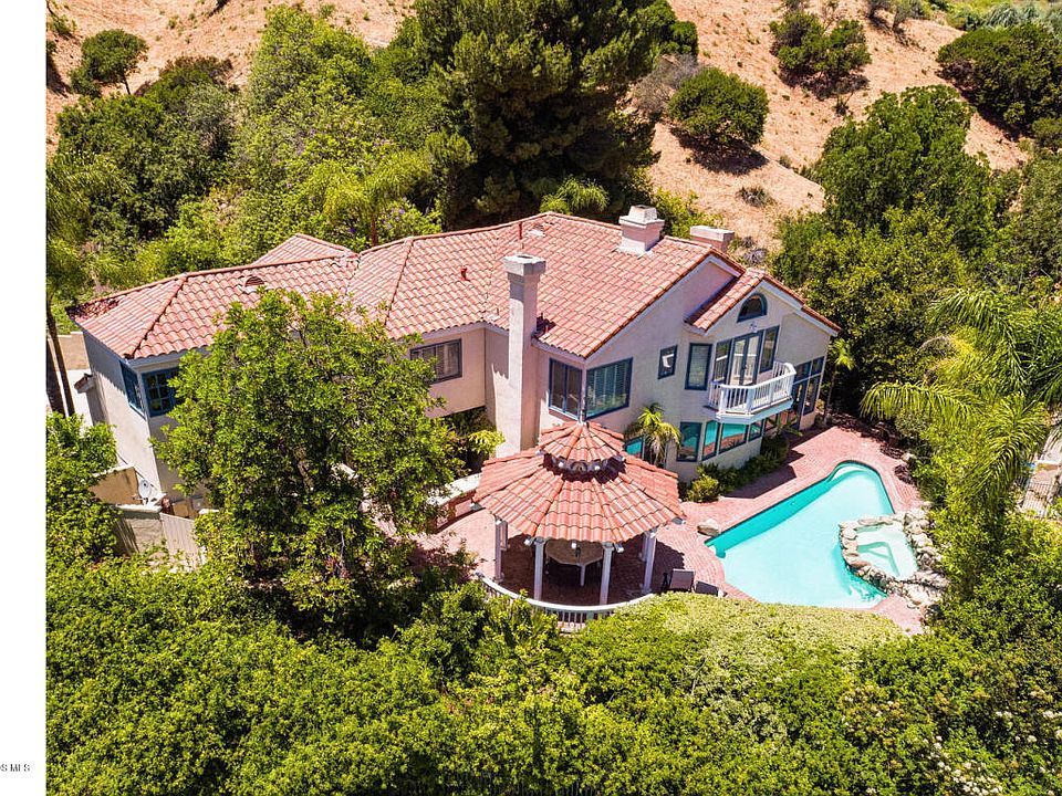1st image of 3809 Paseo Primario