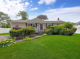 53 Wiltshire Dr, Commack, NY 11725