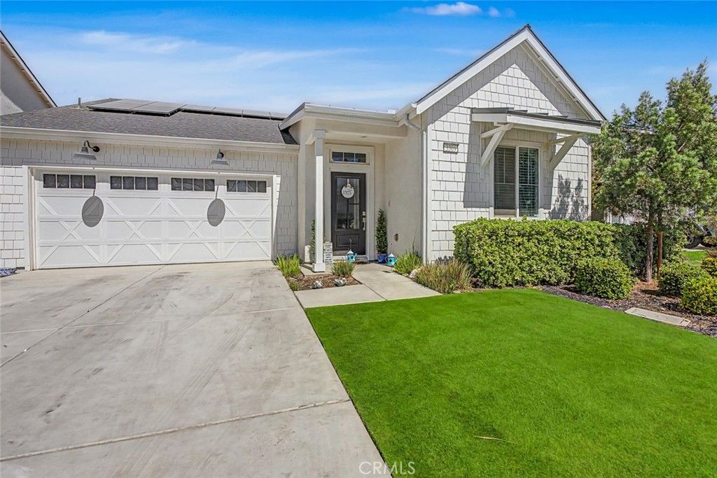3309 Twin Knolls Ln, Bakersfield, CA - View 2