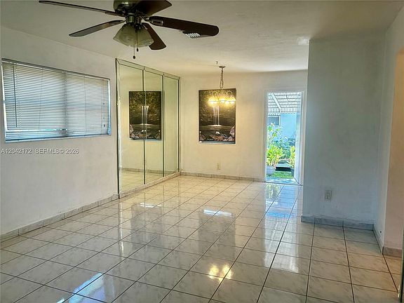 3rd image of 2230 Jackson St APT 1W