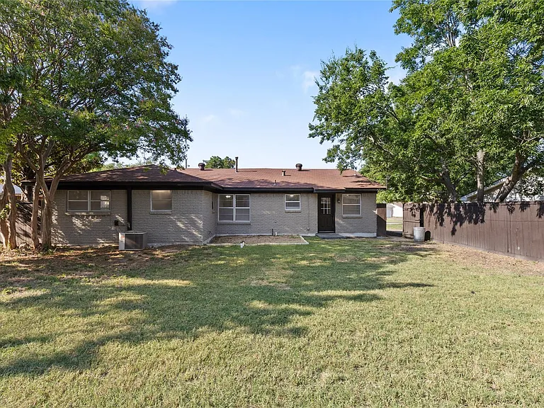 614 Cambridge Dr — Photo 21
