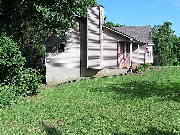 3rd image of 107 Cedarwood Ct
