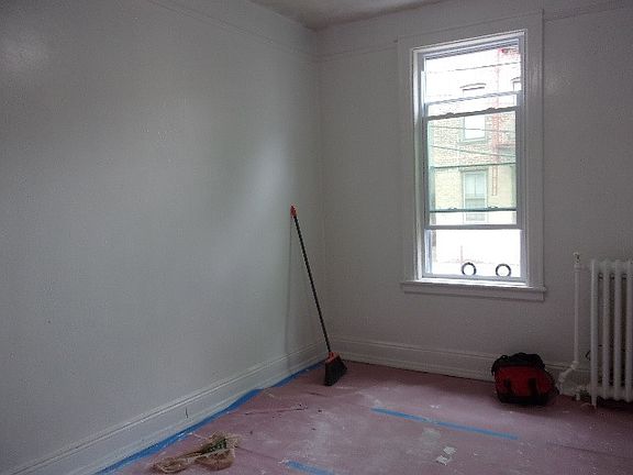 2nd image of 3151 44th St APT 1