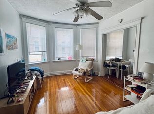 121 Park Dr APT 35, Boston, MA 02215