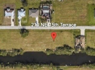 210 NE 15th Ter, Cape Coral, FL 33909