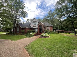 6412 Lakeridge Dr, Texarkana, TX 75503