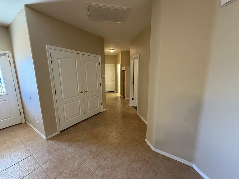 2460 Topanga Dr — Photo 8