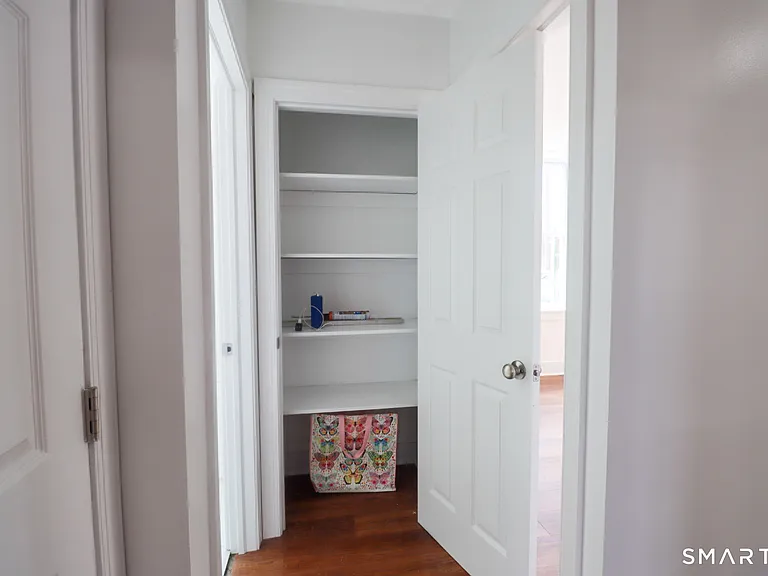 156 Garfield Ave — Photo 12