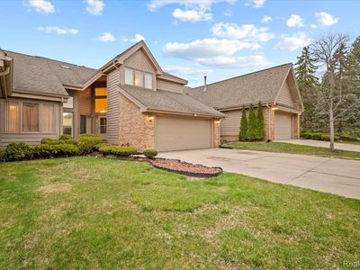 26765 Plumgrove Ln, Farmington Hills, MI, 48334