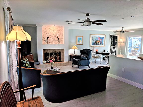 Living Room w/Fireplace