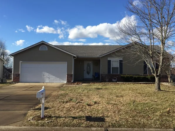 2949 White Stable Dr, O'Fallon, MO 63368