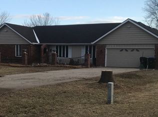 7241 SW Fountaindale Rd, Topeka, KS 66614