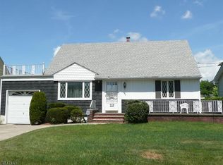 608 Inwood Rd, Linden, NJ 07036