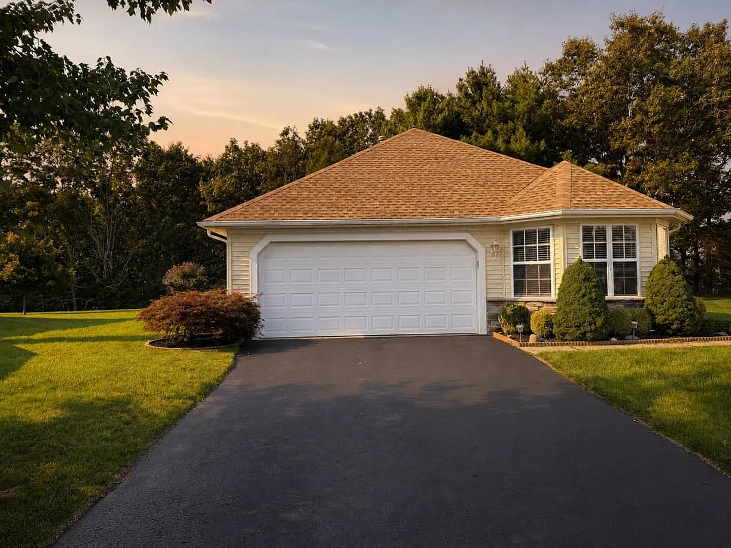 2-Bedroom Detached Home in Toms River 55+ Community — Photo 2
