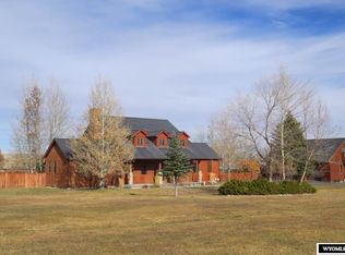 2128 Spriggs Dr, Lander, WY 82520