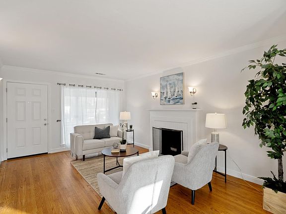4th image of 821 Reid Ave