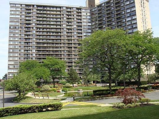 1st image of 2 Bay Club Dr APT 7A
