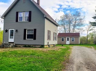 831 Coldbrook Rd, Hermon, ME 04401