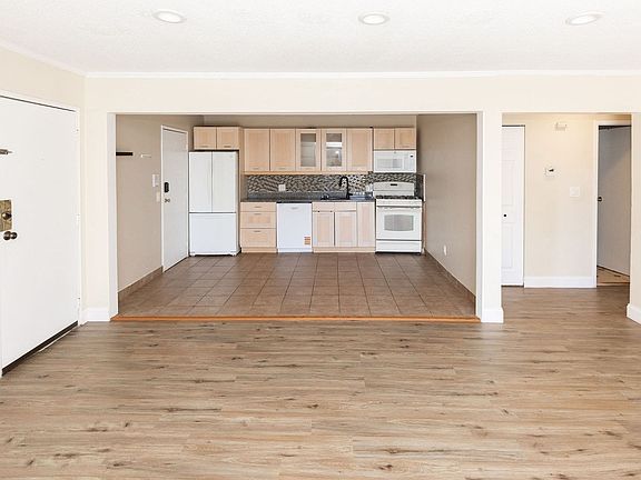 5th image of 35 Hosmer St APT 19