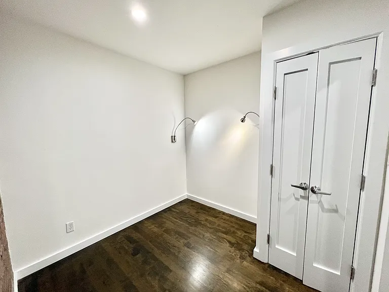 328 E 59th St #2 — Photo 8