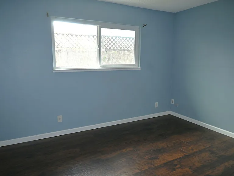 5316 Nelson St — Photo 8