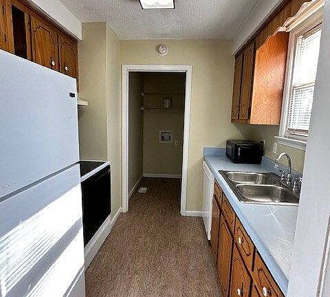 5th image of 3444 Arvin Dr