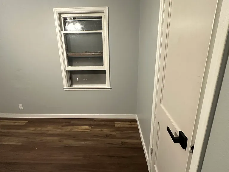 2916 S Summit Ave — Photo 14