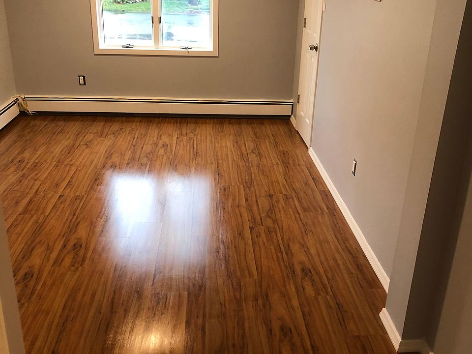 2nd image of 25 Park Pl