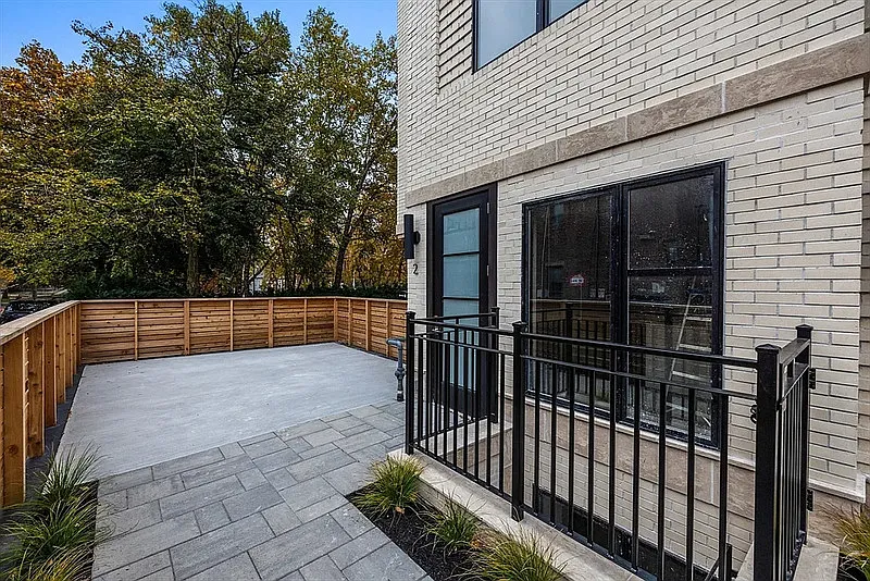 1 bed, 1.0 bath, 453 sqft, $2,110 — Photo 3