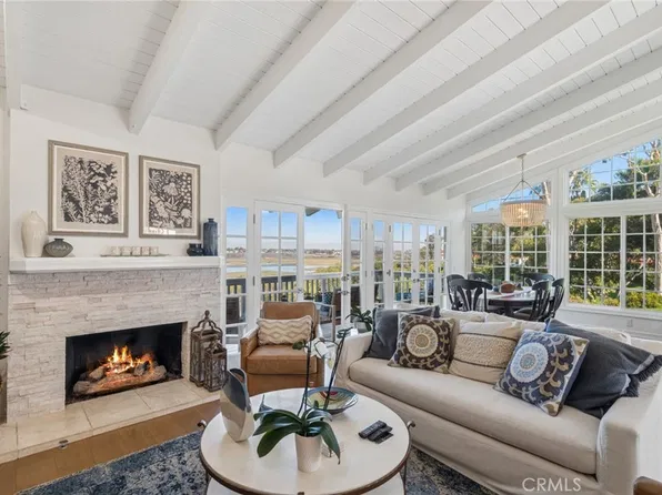 424 Vista Grande, Newport Beach, CA 92660