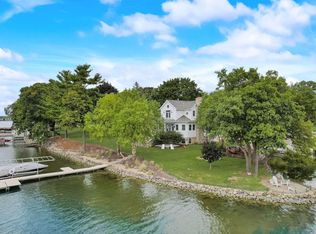 6910 Burma Ct, Waterford, WI 53185